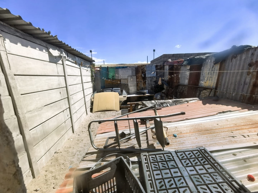 1 Bedroom Property for Sale in Lavender Hill Western Cape